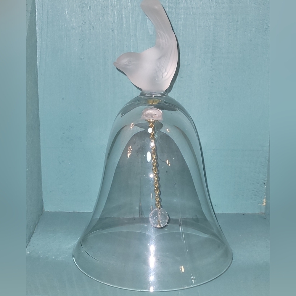 Bird Dinner Bell Clear Glass With Frosted Bird On Top